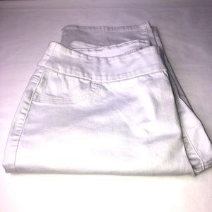 Chico’s white pedal pushers 2=12 Lge